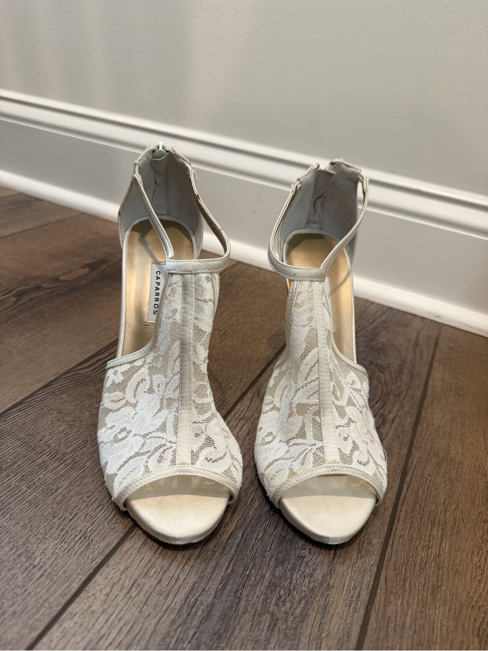 Bridal Caparros Ivory/white Lace T-Strap Peep-Toe Heels